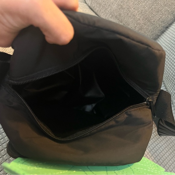 Pineapple Shaped Kids Shoulder Bag - Yellow and Black - Picture 4 of 6